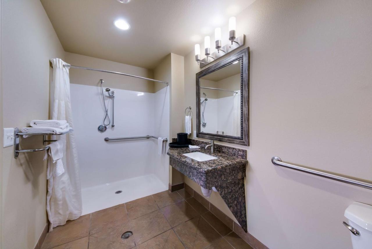 Motel 6 Floresville Экстерьер фото